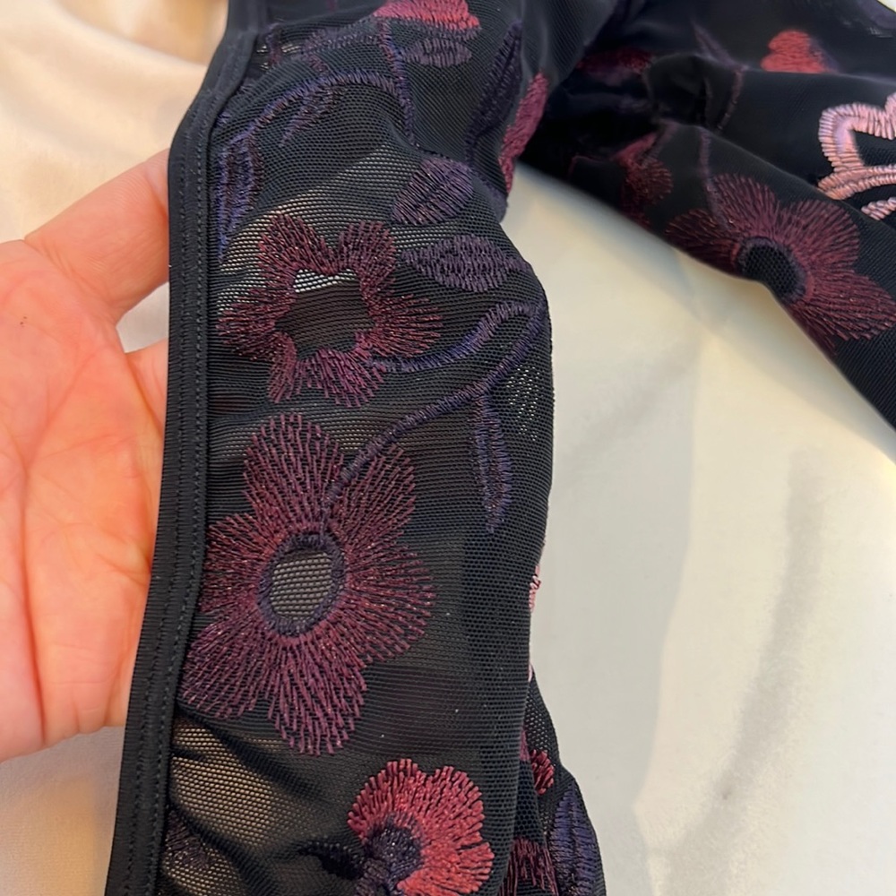 Soel Floral Embroidered Mesh Long Sleeve Open Back Leo Leotard Girls’s L - Picture 7 of 13